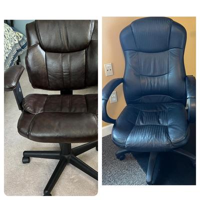 Lot of 2 Office Chairs