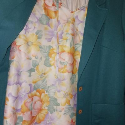 LADIES DRESS CLOTHES L - 2X