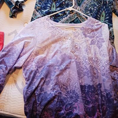 LADIES BLOUSES SIZE LARGE