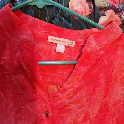 LADIES BLOUSES SIZE LARGE