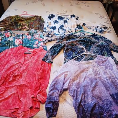 LADIES BLOUSES SIZE LARGE