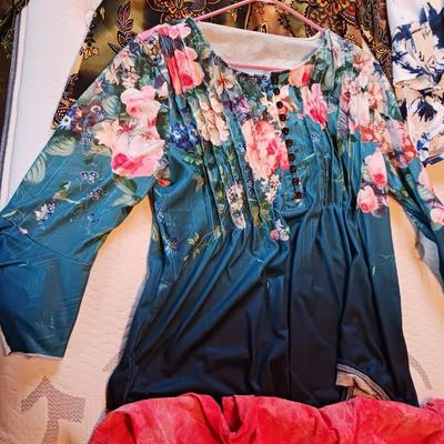 LADIES BLOUSES SIZE LARGE