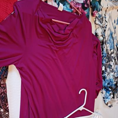 LADIES BLOUSES SIZE MED - LARGE