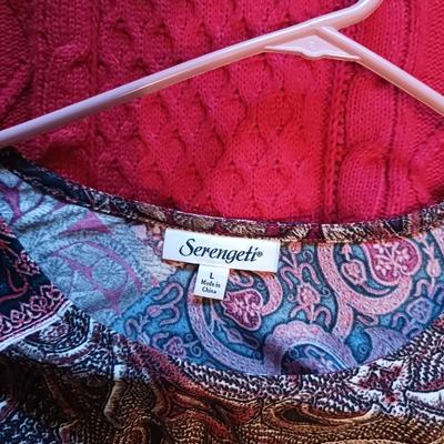 LADIES BLOUSES SIZE MED - LARGE