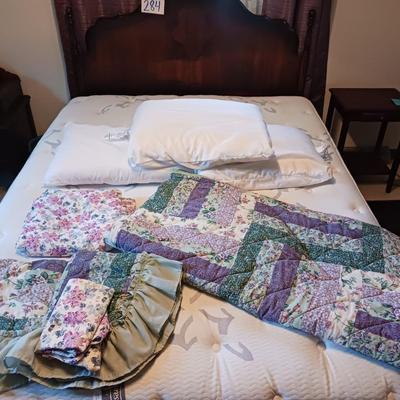 DOUBLE SIZE COMFORTER, SHAMS, SHEETS, MATTRESS PAD AND PILLOW CASES