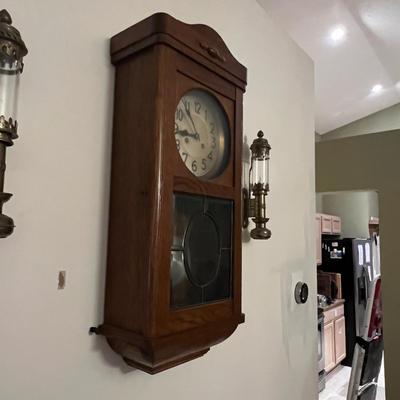 D.R.P. Wald Gong Wall Clock W/Key (GB-RG)