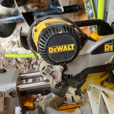 DEWALT Miter Saw w Stand
