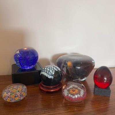 David Van Noppen Signed Paperweights and More (PB-DZ)