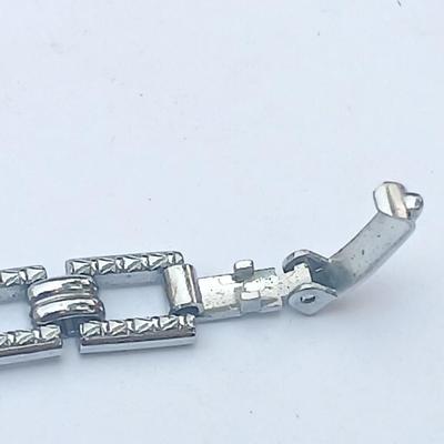 Art deco jump hour watch (2 of 3)