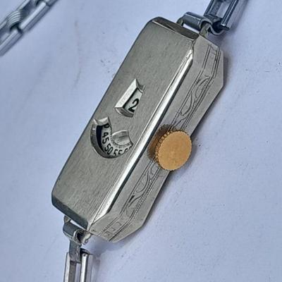 Art deco watch with gold colored wind (3 of 3)