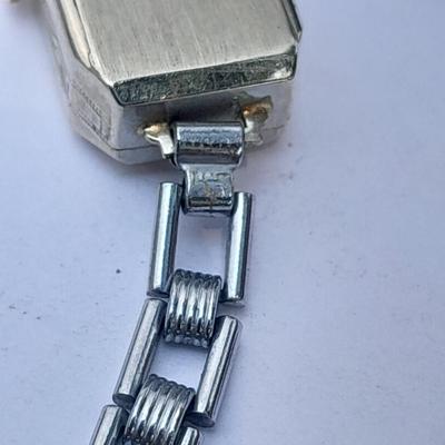 Art deco watch with gold colored wind (3 of 3)