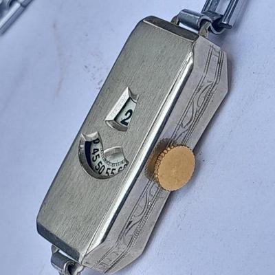 Art deco watch with gold colored wind (3 of 3)