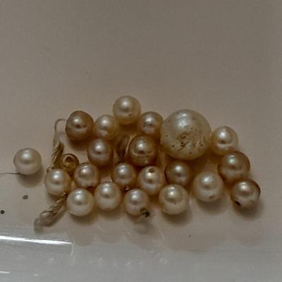 Smaller freshwater pearl collection