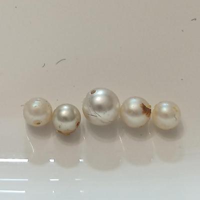 Last of the pearls - bigger sized pearls