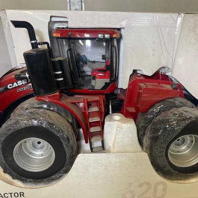 S1-Steiger 620 Tractor (NIB)