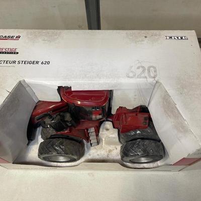 S1-Steiger 620 Tractor (NIB)