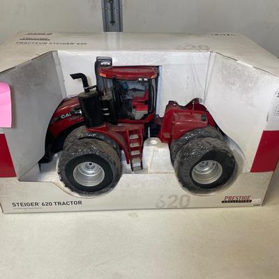 S1-Steiger 620 Tractor (NIB)