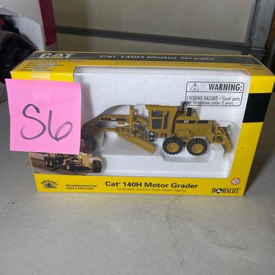 S6-Cat 140H Motor Grader Diecast scale model replica (NIB)