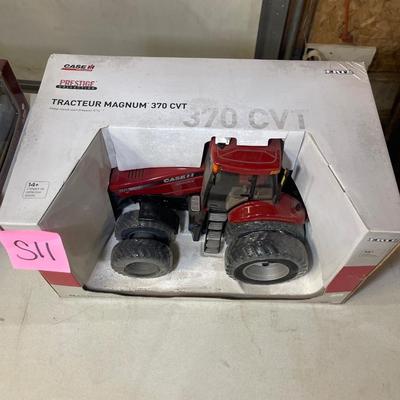S11-Magnum 370 CVT Tractor (NIB)