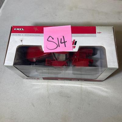 S14-Steiger 535 QTDie Cast Metal (NIB)