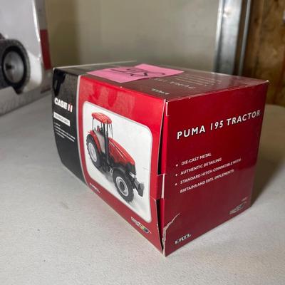 S15-Puma 195 Tractor 1:32 (NIB)