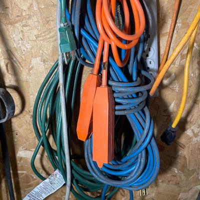 S19-extension cords and power strip