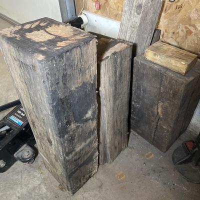 S20-SUV Jack and Wood Blocks