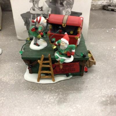 Tree Dept 56 Village Accessories, Untangle The Xmas Lights, Going To The Chapel