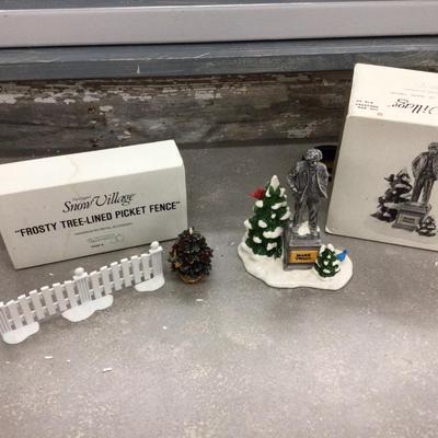 Mark Twain Christmas Tree and Picket Fence Accessories