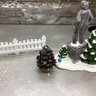 Mark Twain Christmas Tree and Picket Fence Accessories