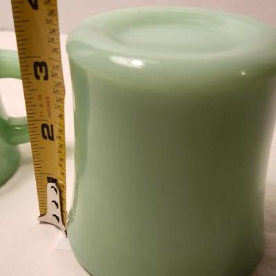 Two Vintage Oven Fire-King Ware Jadeite Green D-Handle Glass Mug