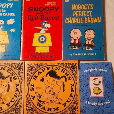 Original Vintage lot "Peanuts" Charlie Brown. Books posters cards etc
