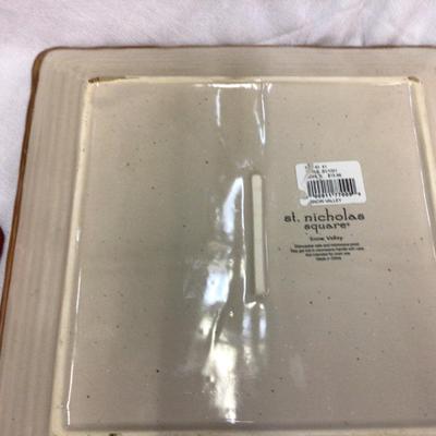 Six Christmas Plates Lot
