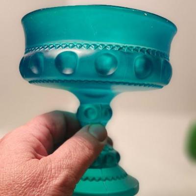 Green Glass Lot with Vtg Avacado Green Undiana Glass Sunflower Oval serving dish with handles