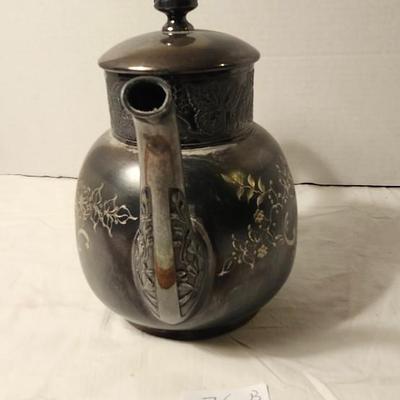 Pairpoint Mfg. Co. Quadruple Plate Silver-plated Floral Coffee or Teapot #324/7