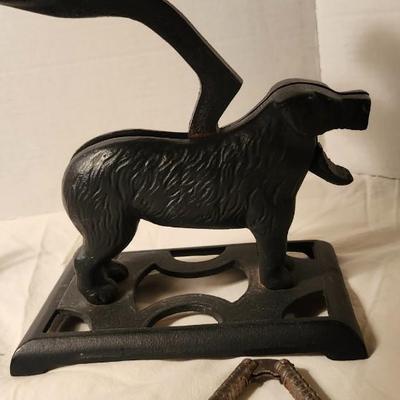 Nutcracker lot including, VINTAGE CAST IRON DOG NUTCRACKER SAINT BERNARD DOG BLACK