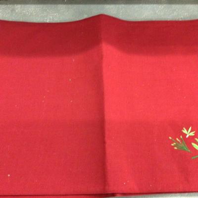 Holiday Place Mats and Cloth Napkins Set Of Four