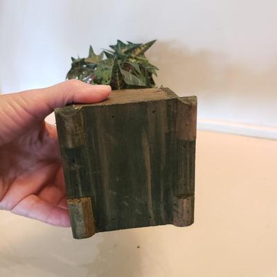 Decorative Faux Plants and Flowers (LR-KD)