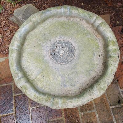 Cement Bird Bath (Y-BBL)