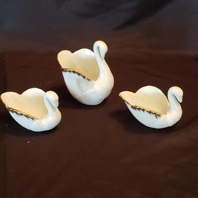 Lennox, Royal Kendall and Meinsenthal Swans (LR-KD)