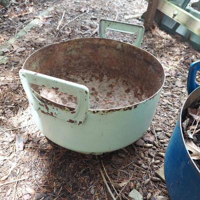 Two Painted Metal Cauldron Pots (Y-BBL)