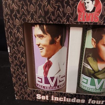 ELVIS PRESLEY COLLECTOR GLASS SET
