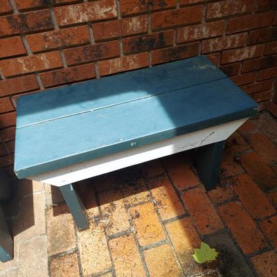 Two Wooden Benches (Y-BBL)