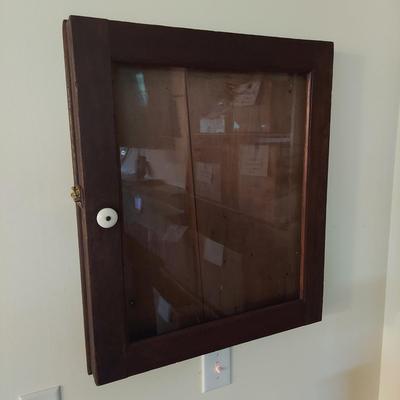 Shallow Glass Front Cabinet/Display Case (LR-BBL)