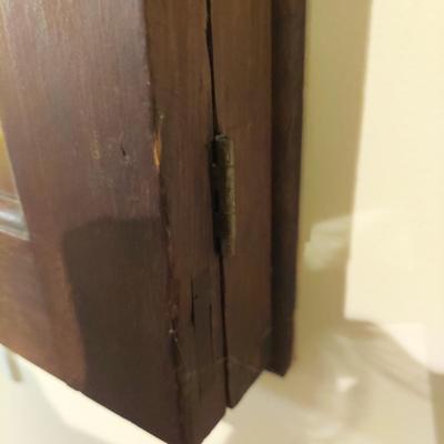 Shallow Glass Front Cabinet/Display Case (LR-BBL)