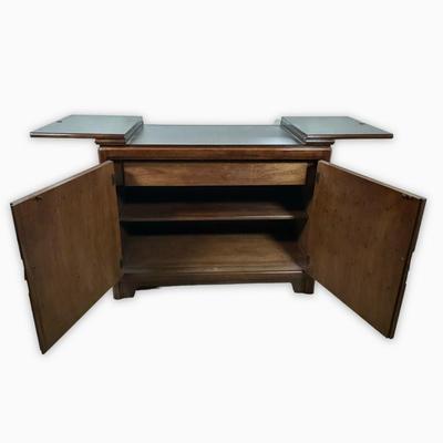 Butlers credenza