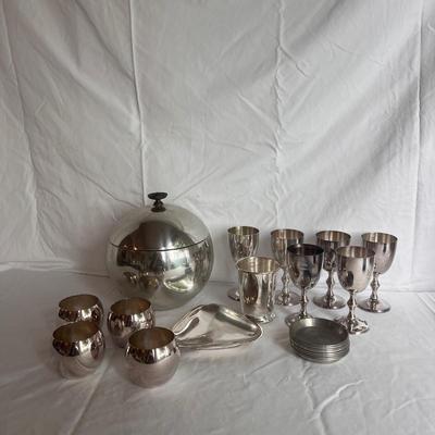 Towle, Sheridan, Fisher, and More Silver Dishes (LR-DZ)