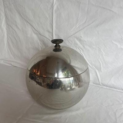 Towle, Sheridan, Fisher, and More Silver Dishes (LR-DZ)