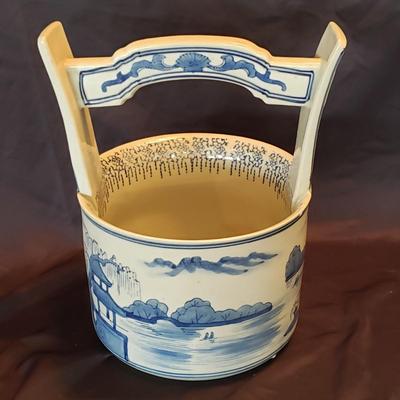 Asian Blue Pottery Pot and Small Lamp (LR-KD)