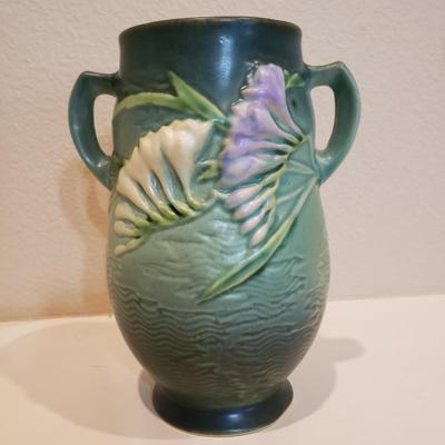 Roseville Pottery Freesia 120-7"